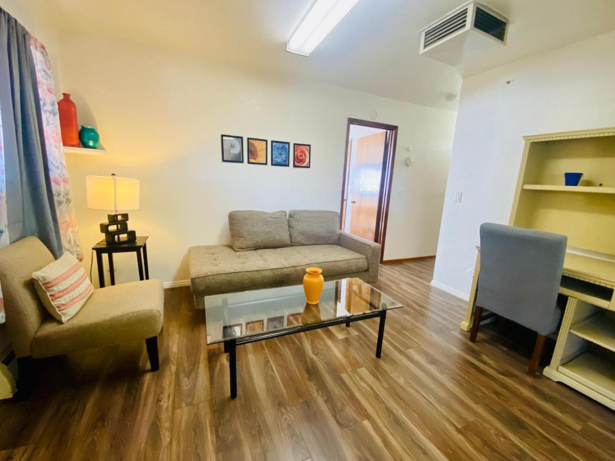 Family Friendly, 3 Bedroom House, With King Bed For Up To 15 - Bbq - Internet - Jet Tub